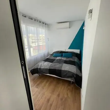 Superbe Toit Terasse Vue דירה סאן-לורן-דו-ואר